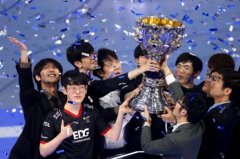 魔咒粉碎日，骑士捧杯时！韩国现